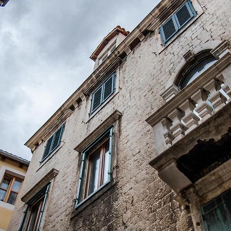 Palace Tartaglia سبليت المظهر الخارجي الصورة
